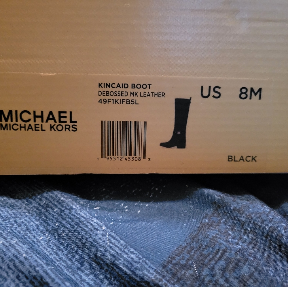 Boots - Picture 2 of 3